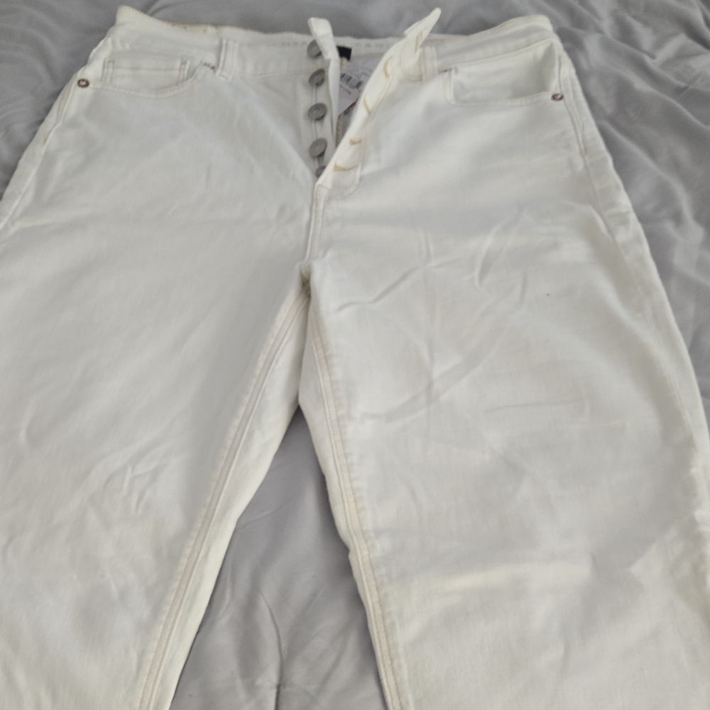 American Eagle Outfitters High Rise White Jeans